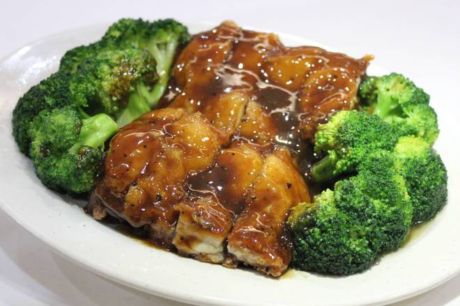 Deep-Fried Chicken with Black Pepper Sauce 黑椒煎雞排